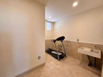CASA EN VENTA EN LA CAMPIÑA DEL BOSQUE LEON, GTO ZONA NORTE UBICADA EN CLUSTER 1 FRENTE DE PABELLÓN. (CANCHAS DE FÚTBOL, BÁSQUETBOL, TENIS Y ALBERCA)