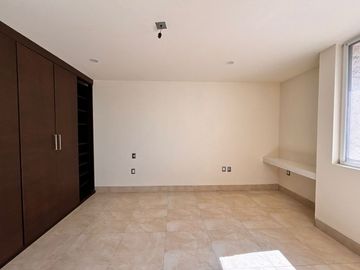 CASA EN VENTA EN LA CAMPIÑA DEL BOSQUE LEON, GTO ZONA NORTE UBICADA EN CLUSTER 1 FRENTE DE PABELLÓN. (CANCHAS DE FÚTBOL, BÁSQUETBOL, TENIS Y ALBERCA)