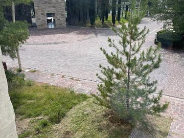 CASA EN VENTA EN LA CAMPIÑA DEL BOSQUE LEON, GTO ZONA NORTE UBICADA EN CLUSTER 1 FRENTE DE PABELLÓN. (CANCHAS DE FÚTBOL, BÁSQUETBOL, TENIS Y ALBERCA)