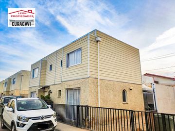 León Propiedades vende casa en condominio, Curacaví centro