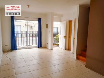 León Propiedades vende casa en condominio, Curacaví centro
