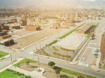 Terreno Comercial de 130m2 en Av. Santa Maria, Carabayllo