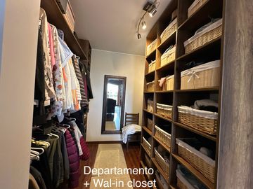 HERMOSA CASA, CON ESTRUCTURA DE LUJO ÁREA SOCIAL, PISCINA Y UN DEPARTAMENTO INDEPENDIENTE