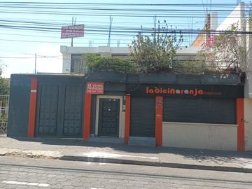 Venta de casa en la Avda. Atahualpa de la ciudad de Ibarra