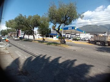 Venta de casa en la Avda. Atahualpa de la ciudad de Ibarra