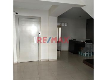 Se Vende Hermoso Dpto En Piso 2 - Ca. General Iglesias En Miraflores
