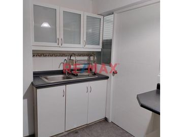Se Vende Hermoso Dpto En Piso 2 - Ca. General Iglesias En Miraflores