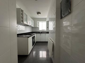 Lindo departamento a 1/2 cuadra del parque Melitón Porras en Miraflores
