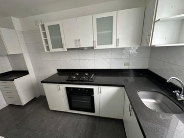 Lindo departamento a 1/2 cuadra del parque Melitón Porras en Miraflores