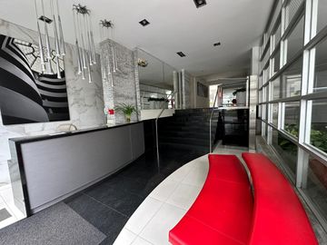 Lindo departamento a 1/2 cuadra del parque Melitón Porras en Miraflores