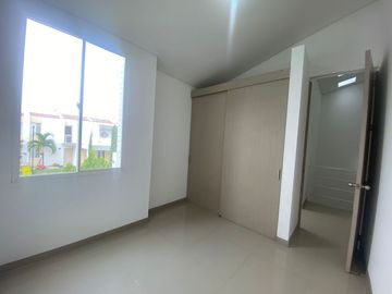 Se vende hermosa casa campestre en conjunto residencial