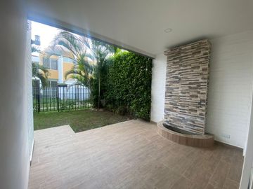 Se vende hermosa casa campestre en conjunto residencial