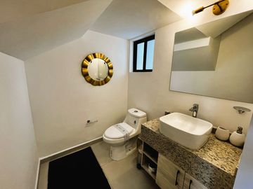 Venta de casa con roof en en Zibatá, Querétaro.