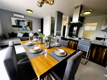 Venta de casa con roof en en Zibatá, Querétaro.