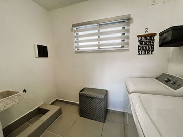 Venta de casa con roof en en Zibatá, Querétaro.