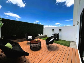 Venta de casa con roof en en Zibatá, Querétaro.