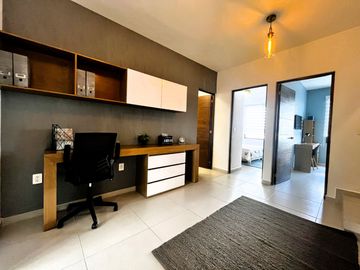 Venta de casa con roof en en Zibatá, Querétaro.
