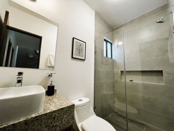 Venta de casa con roof en en Zibatá, Querétaro.