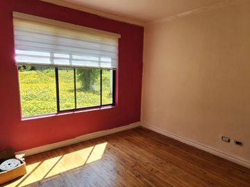 VENTA DE PARCELA EN CONDOMINIO, SECTOR CARAMPANGUE, ISLA DE MAIPO. A 45 MINUTOS DE STGO.  Valor: 10.500 UF Gastos comunes: $100.000  CARACTERÍSTICAS