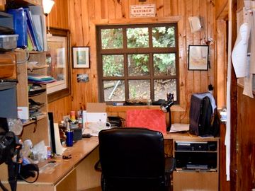 EXTRANJERO POR VIAJE VENDE CASA FRENTE A LAGUNA TORCA - MARAVILLOSO TERRENO