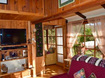 EXTRANJERO POR VIAJE VENDE CASA FRENTE A LAGUNA TORCA - MARAVILLOSO TERRENO