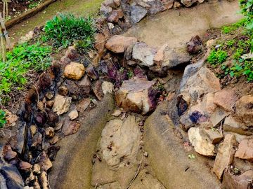 EXTRANJERO POR VIAJE VENDE CASA FRENTE A LAGUNA TORCA - MARAVILLOSO TERRENO
