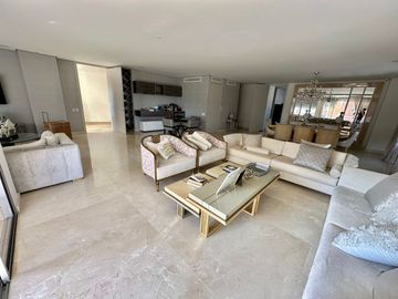 APARTAMENTO DE 4 HABITACIONES CON BAÑO