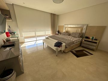 APARTAMENTO DE 4 HABITACIONES CON BAÑO