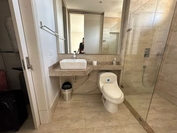 APARTAMENTO DE 4 HABITACIONES CON BAÑO