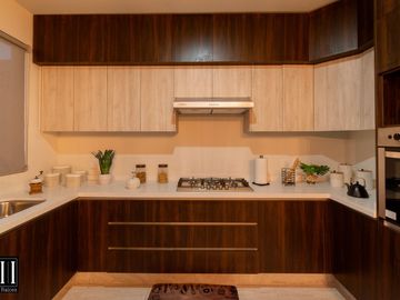CASA VENTA, CONDOMINIO CON AMENIDADES, C: 132.75 M2 T: 119.40 M2, 3 REC. 2.5 BAÑOS.