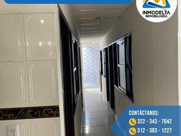 SE VENDE CASA AMPLIA CON LOCAL EN EL MANCERA