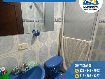 SE VENDE CASA AMPLIA CON LOCAL EN EL MANCERA