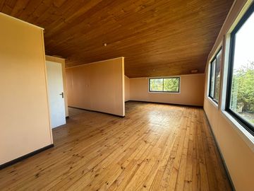 Se Vende Amplia Propiedad Habitacional / Comercial  en Avenida principal de Paillaco, Región de Los Ríos.