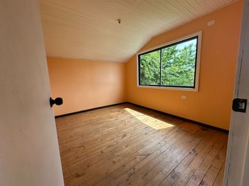 Se Vende Amplia Propiedad Habitacional / Comercial  en Avenida principal de Paillaco, Región de Los Ríos.