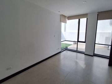 VENTA SUITE LA PRIMAVERA SECTOR CUMBAYA