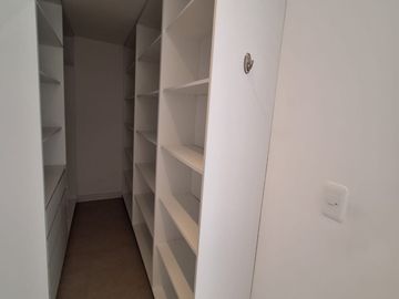 VENTA SUITE LA PRIMAVERA SECTOR CUMBAYA