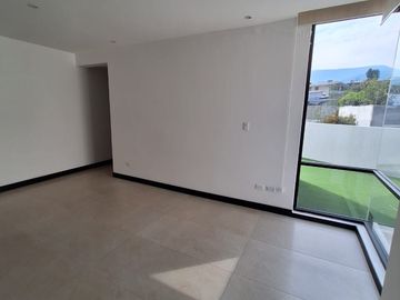 VENTA SUITE LA PRIMAVERA SECTOR CUMBAYA