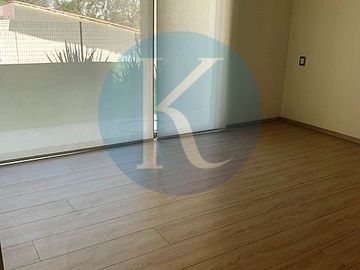 Departamento en PB con jardín privado de 65 m2 en conjunto con amenidades.