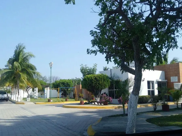 CASA EN VENTA EN FRACCIONAMIENTO VILLA MARINA EN CIUDAD DEL CARMEN