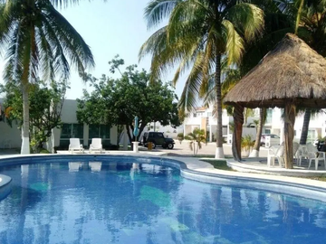 CASA EN VENTA EN FRACCIONAMIENTO VILLA MARINA EN CIUDAD DEL CARMEN