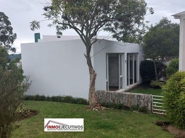 Espectacular Casa de Venta, doble seguridad en conjunto de 4 casas. LA VIÑA-TUMBACO