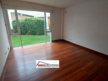 Espectacular Casa de Venta, doble seguridad en conjunto de 4 casas. LA VIÑA-TUMBACO