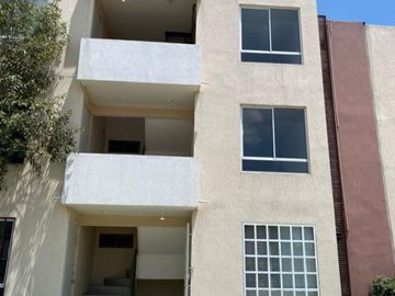 Departamento en Venta en Fraccionamiento Cerrado en Paseo de los Sauces Huejotzingo, Puebla.