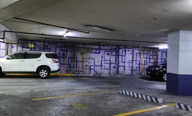 🚗 Parking Space Alert! Prime Location in Eastwood Parkview. Lease or Own Your Spot Today. Act Fast Before It's Gone! 🅿️🏡