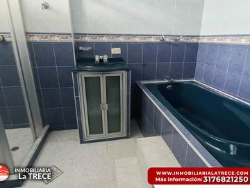 Se vende casa 2 pisos con terraza y lote en Buga-valle, Barrio El Albergue