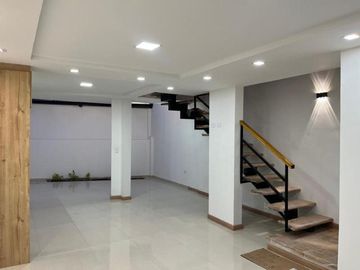 Elegante villa en venta por estrenar sector Río Amarillo, exclusivo sector, crédito VIP.