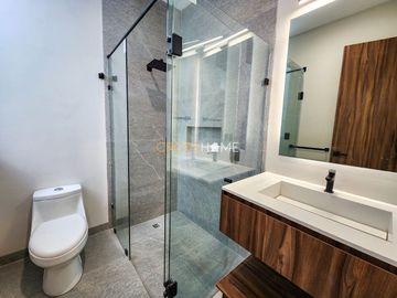 CASA EN VENTA, JURIQUILLA QRO.