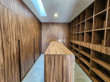 CASA EN VENTA, JURIQUILLA QRO.