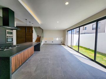 CASA EN VENTA, JURIQUILLA QRO.