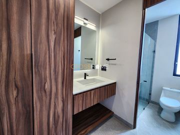 CASA EN VENTA, JURIQUILLA QRO.